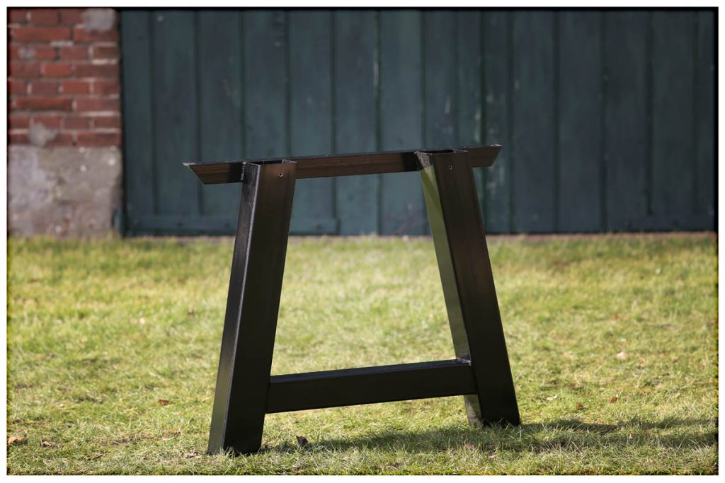 Tuintafel met Stalen Robuuste Poot Houten Buiten Meubelen